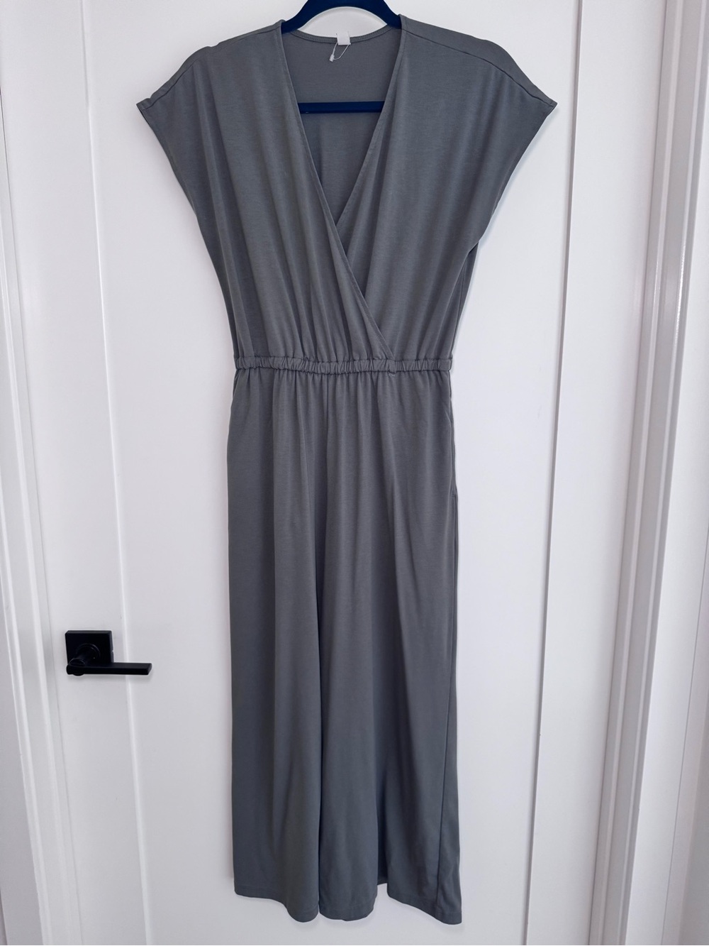 UNIQLO Gray Green V-Neck Wide Leg Jumpsuit Size S